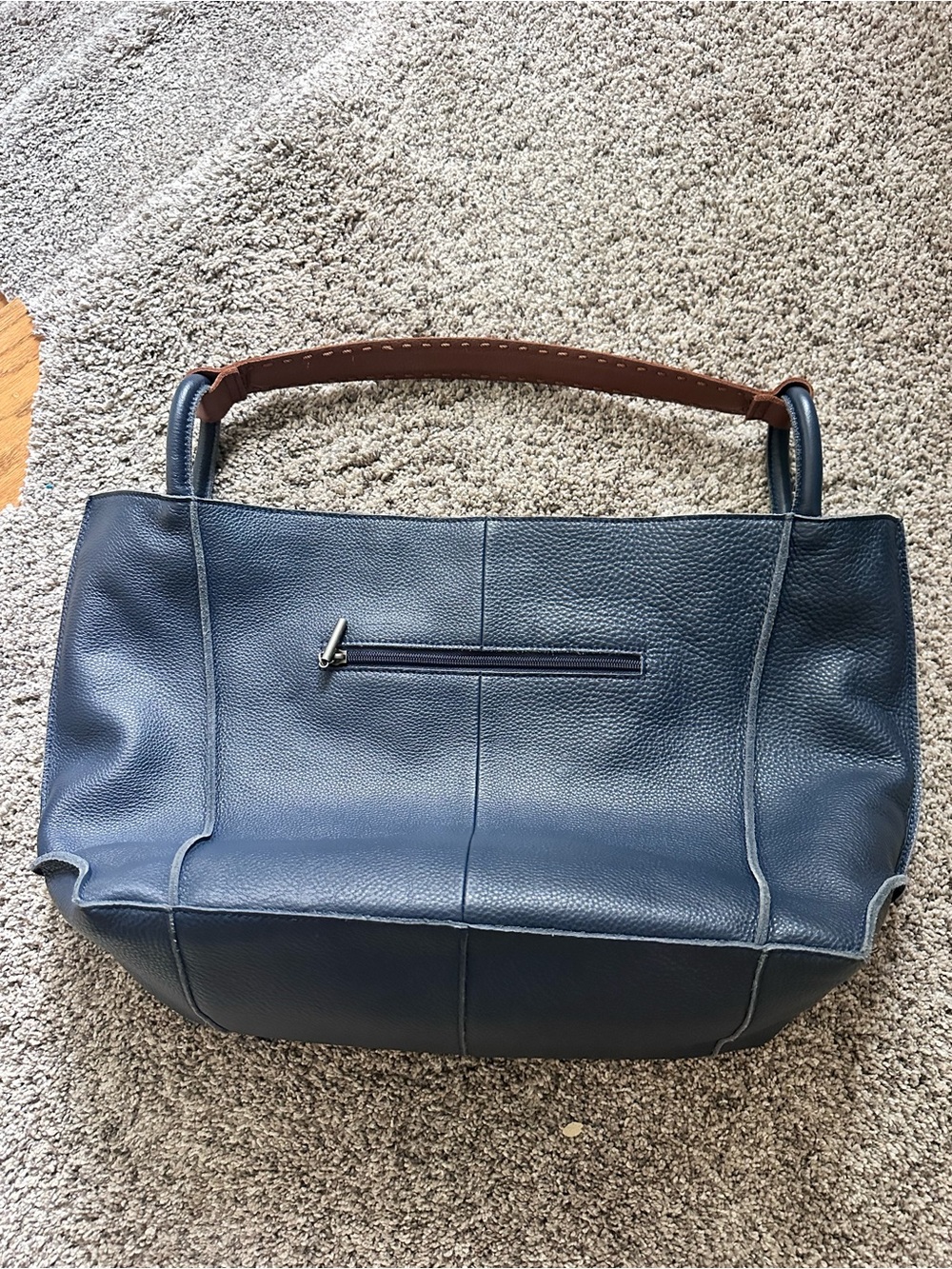 Los Feliz Large Tote
The Sak Navy Leather Shoulder Bag with Brown Leather Handle - Picture 2 of 8